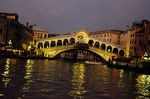 Мост Риальто - самый древний мост через Гранд-канал в Венеции.