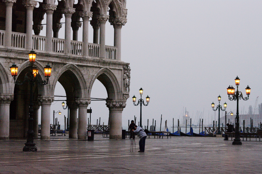 В Венеции ранним ноябрьским утром.
