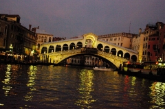 Мост Реальто - самый древний мост через Гранд-канал в Венеции