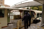 Вапоретто - основной транспорт Венеции. У нас такие посудины называют речными трамвайчиками. Если вы приехали в Венецию более, чем на 5 дней, лучше сразу взять проездной на неделю. Это не очень дешево (50 EUR по сост. на 2010), но наверняка окупит себя.