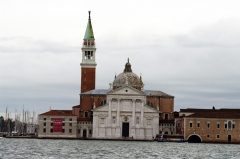 Собо́р Сан-Джо́рджо Маджо́ре (San Giorgio Maggiore) расположен на острове Сан-Джорджо Маджоре. Архитектор - Андреа Палладио. Возведён между 1566 и 1610 годами.