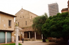 Остров Торчелло. Этот собор Санта Мария Ассунта - одна из старейших сохранившихся христианских церквей.